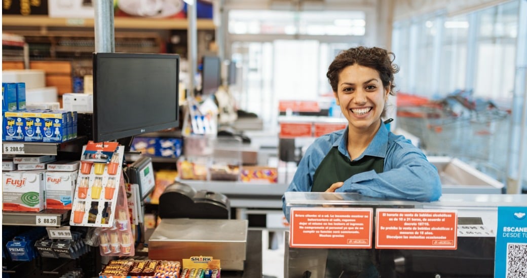 Employee Motivation in Retail Sector: 3 Strategies for Motivating Retail Employees